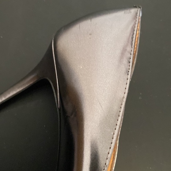 BANANA Republic Pewter Tassel Heels - Picture 9 of 15